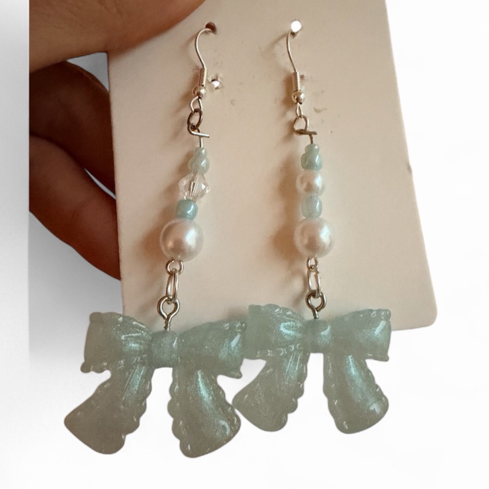Sparkle Bow Pearl Long Dangle Earrings Brand New Women’s Great Gift